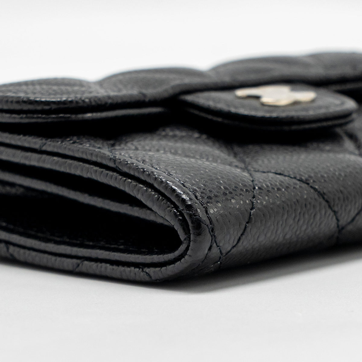chanel-classic-flap-card-holder-caviar-black-lghw-microchip