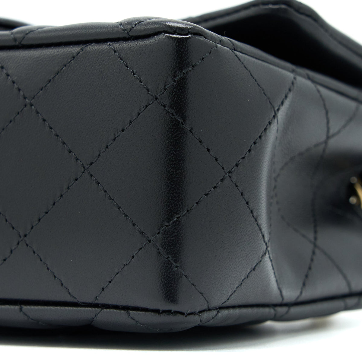 chanel-classic-mini-rectangular-flap-bag-lambskin-black-lghw-microchip-1