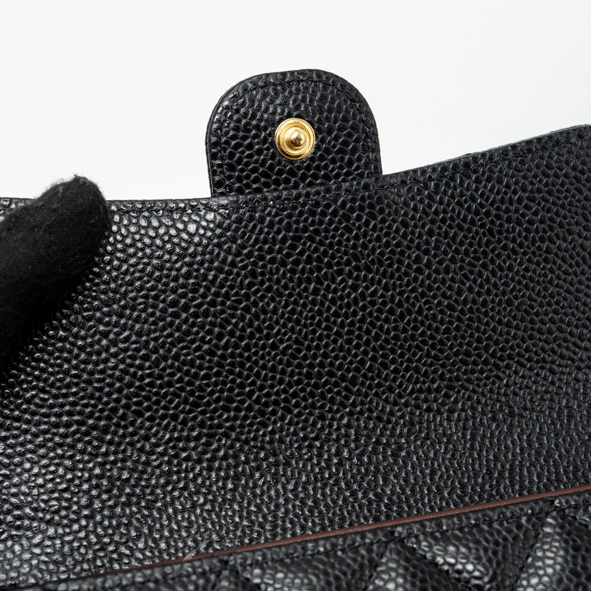 chanel-quilted-medium-flap-compact-wallet-caviar-black-ghw-microchip