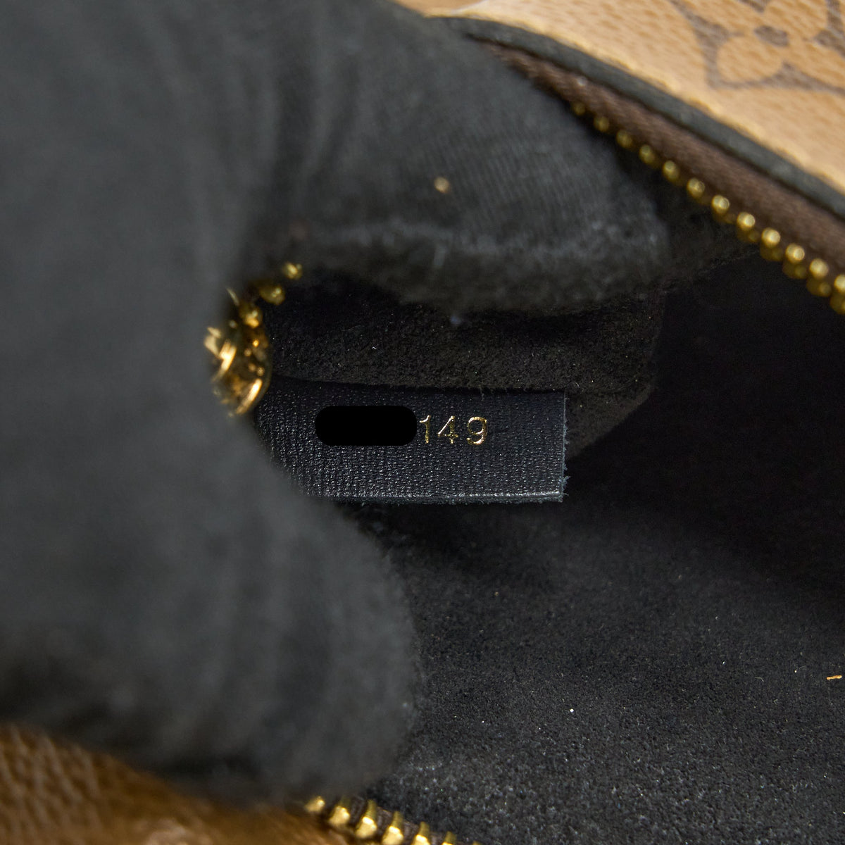 louis-vuitton-pochette-metis-monogram-reverse-canvas-ghw-3