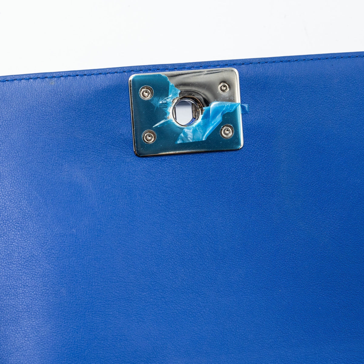 chanel-medium-boy-bag-patent-dark-blue-shw
