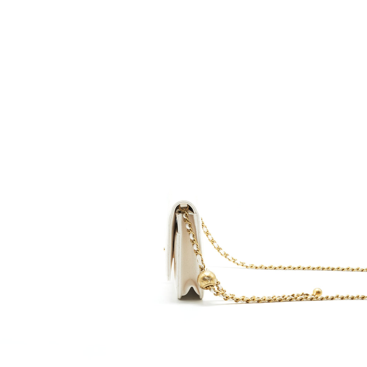 chanel-pearl-crush-wallet-on-chain-white-ghw-1