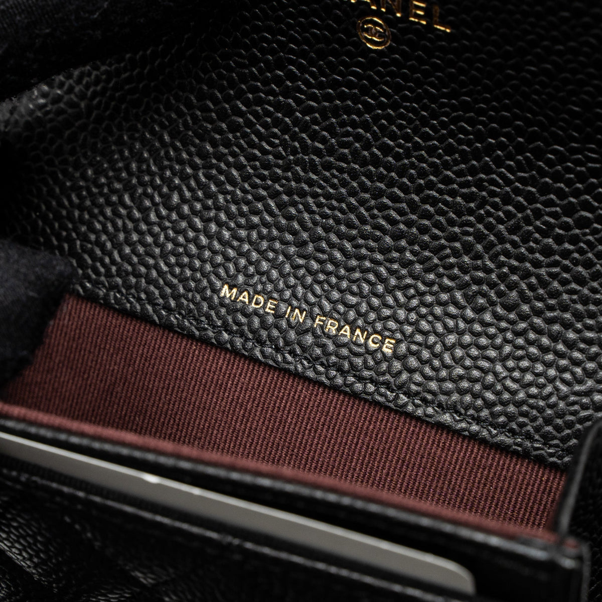 chanel-classic-flap-card-holder-caviar-black-ghw-microchip-2