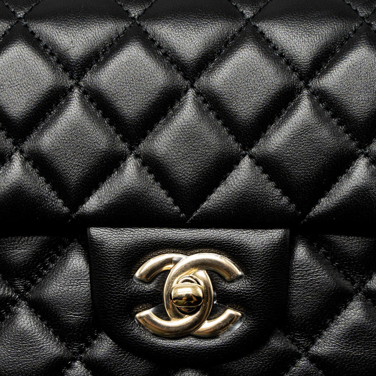 chanel-classic-mini-rectangular-flap-bag-lambskin-black-lghw-microchip-4
