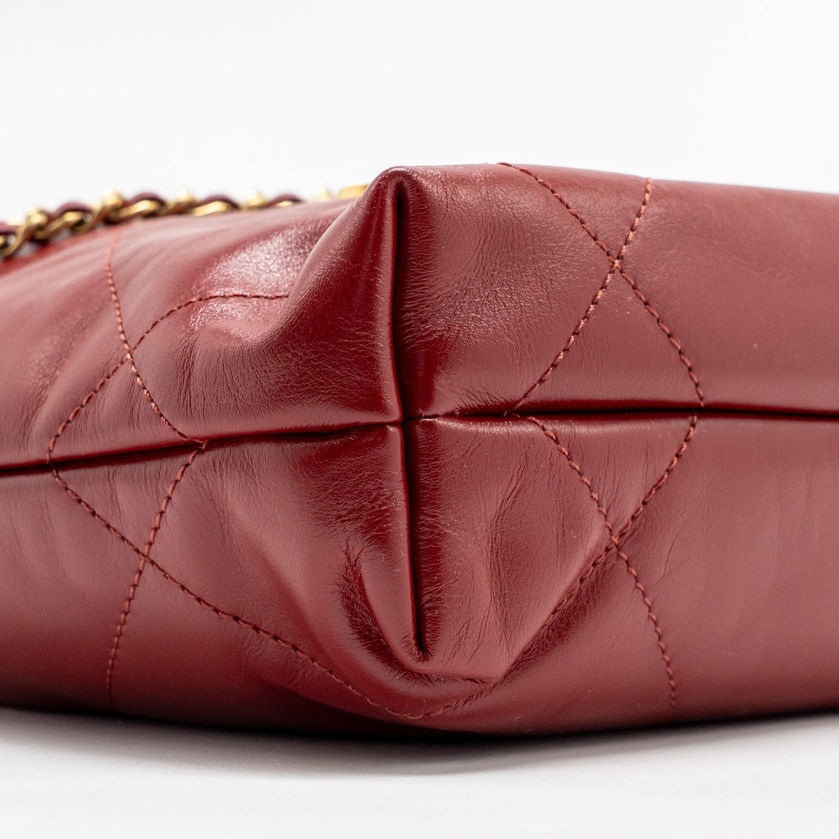chanel-mini-22-bag-shiny-calfskin-red-ghw-microchip