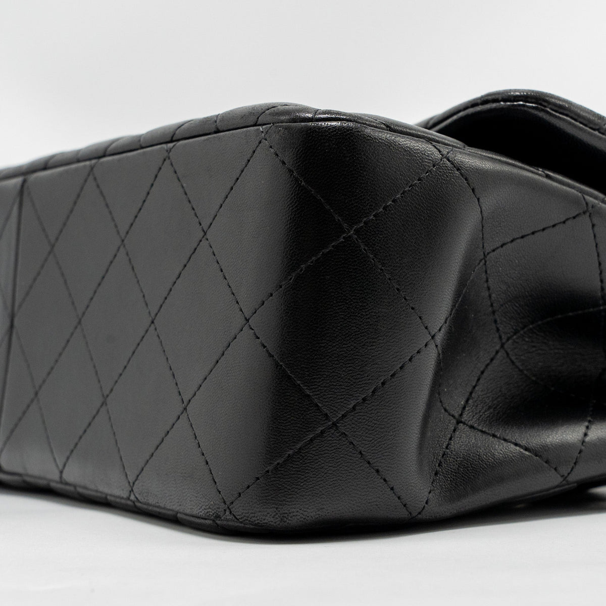chanel-jumbo-classic-double-flap-bag-lambskin-black-shw-1