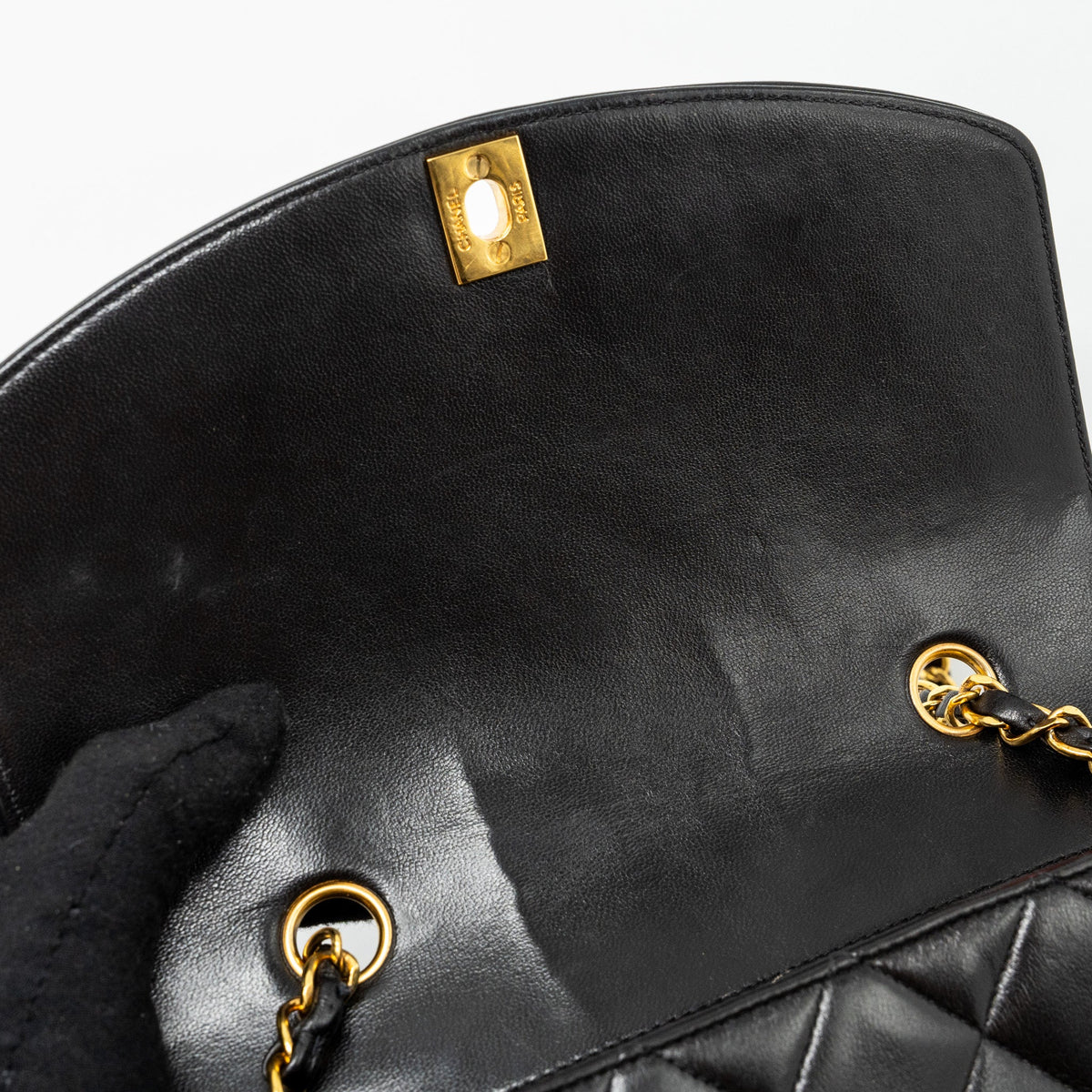 chanel-vintage-small-diana-flap-bag-lambskin-black-ghw