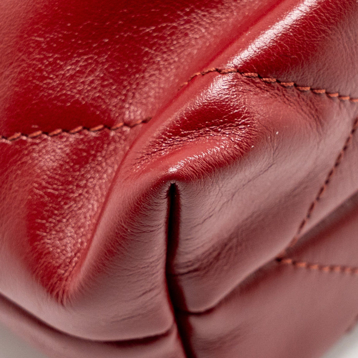 chanel-mini-22-bag-shiny-calfskin-red-ghw-microchip