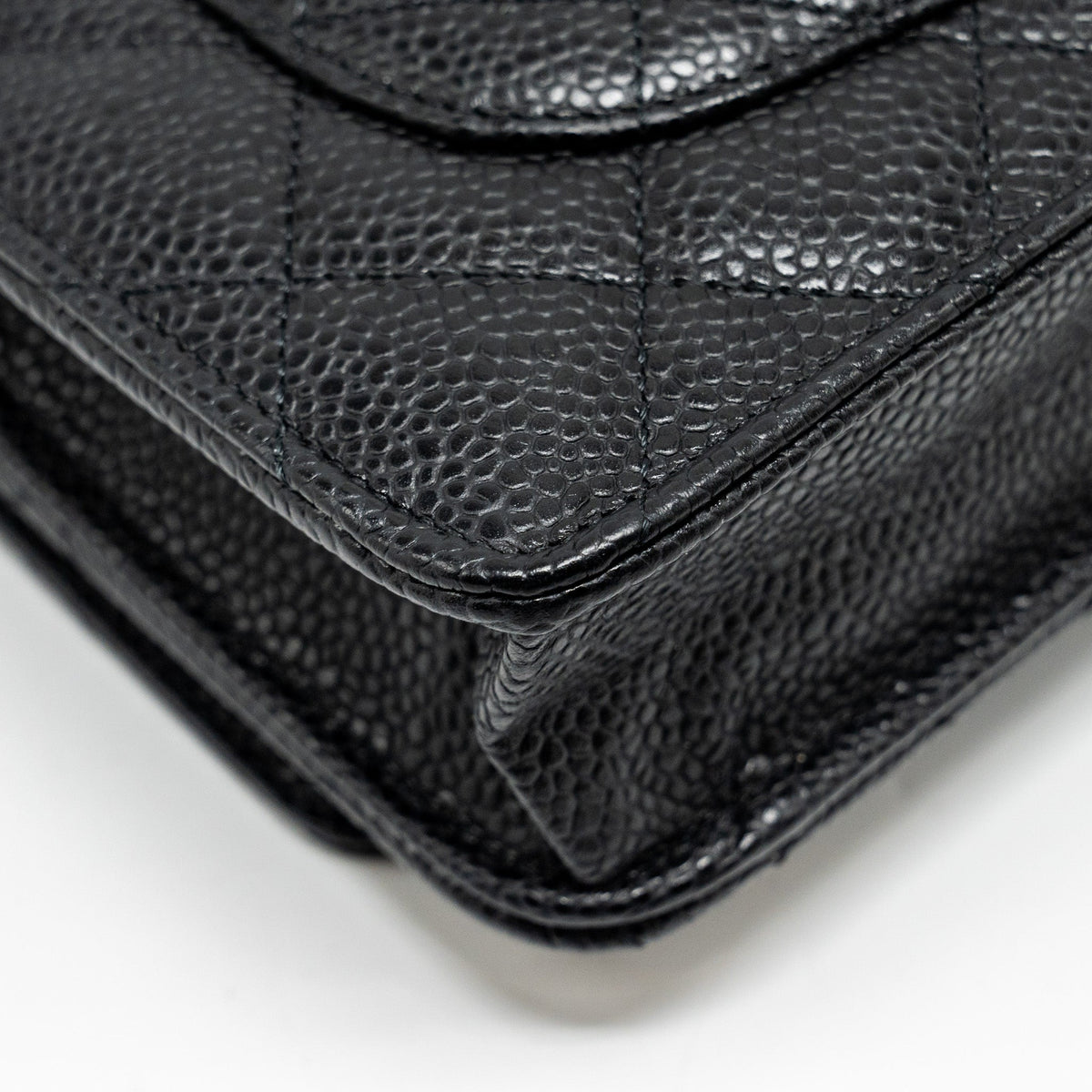 chanel-classic-wallet-on-chain-caviar-black-ghw-17