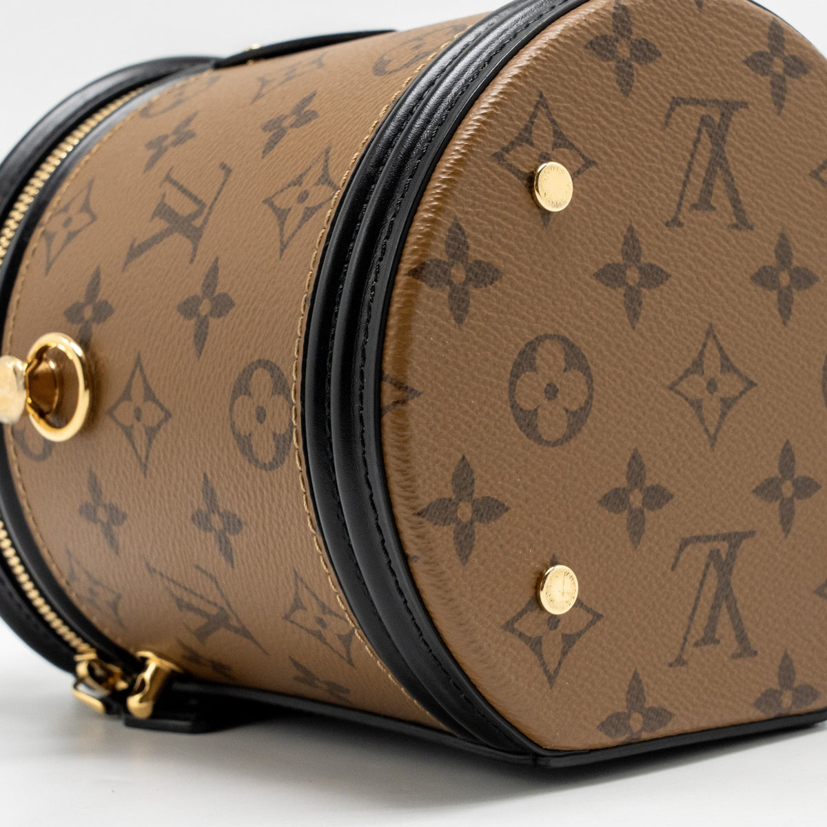 louis-vuitton-cannes-monogram-reverse-canvas-ghw-12