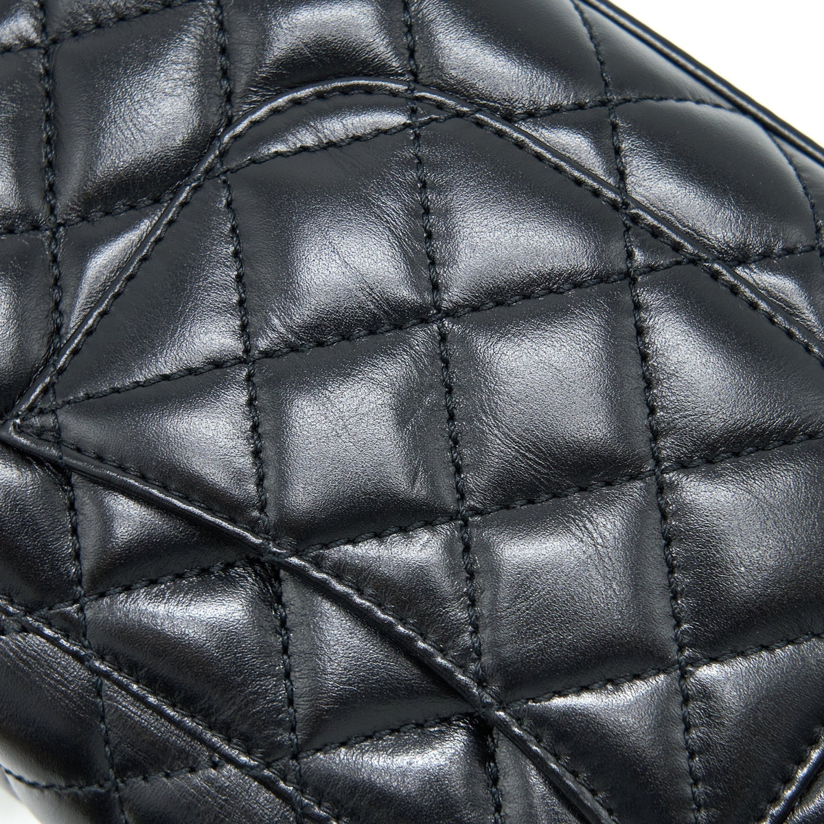 chanel-22a-mini-coco-handle-with-detailed-letter-handle-calfskin-black-ghw-microchip