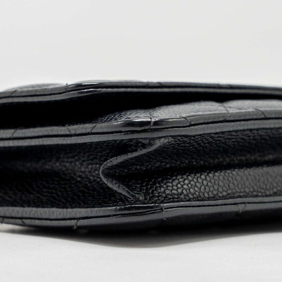 chanel-classic-wallet-on-chain-caviar-black-ghw-20