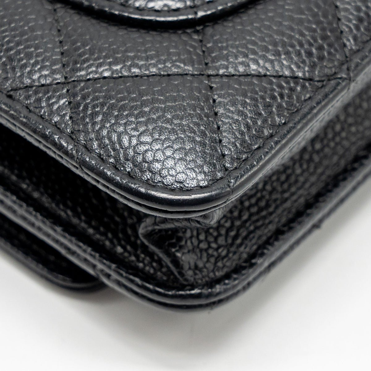 chanel-classic-wallet-on-chain-caviar-black-ghw-20