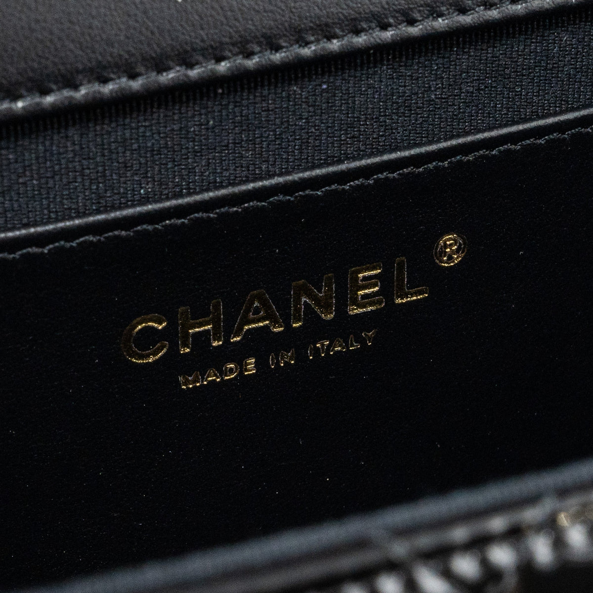 chanel-top-handle-vanity-box-bag-patent-leather-black-lghw-microchip