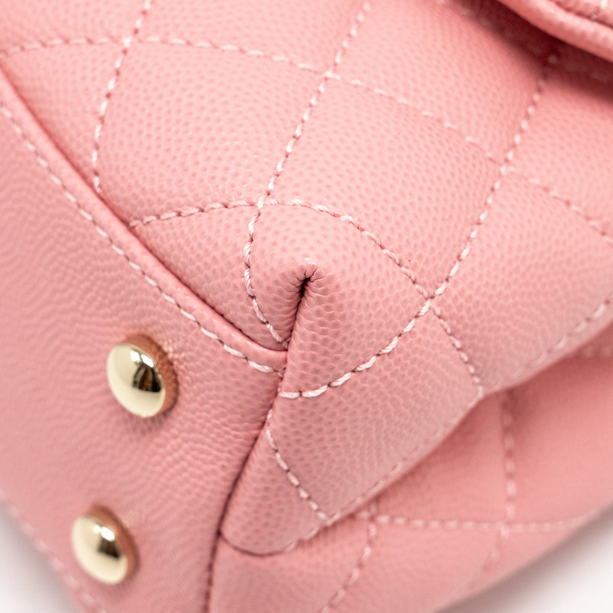 chanel-small-coco-handle-caviar-pink-lghw