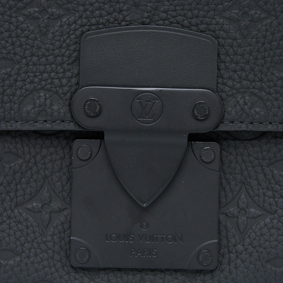 louis-vuitton-s-lock-slingbag-monogram-embossed-taurillon-black-black-hardware-new-version