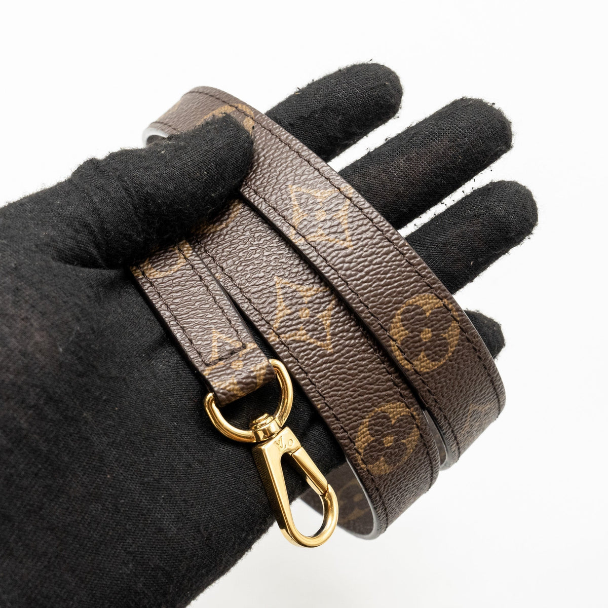 louis-vuitton-montaigne-bb-monogram-canvas-ghw-3