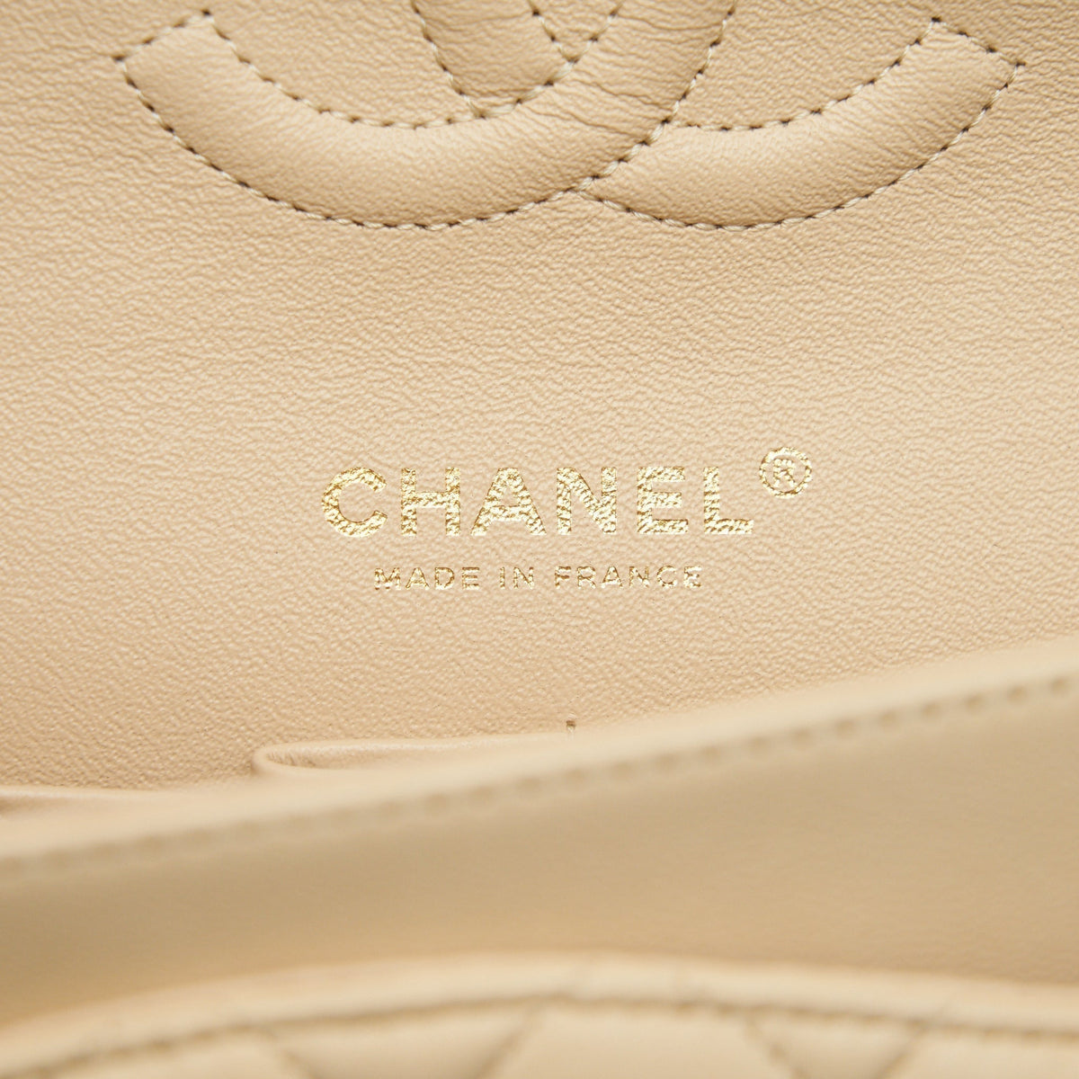 chanel-medium-beige-in-lambskin-ghw