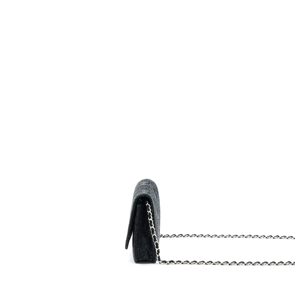 chanel-seasonal-wallet-on-chain-fabric-black-shw