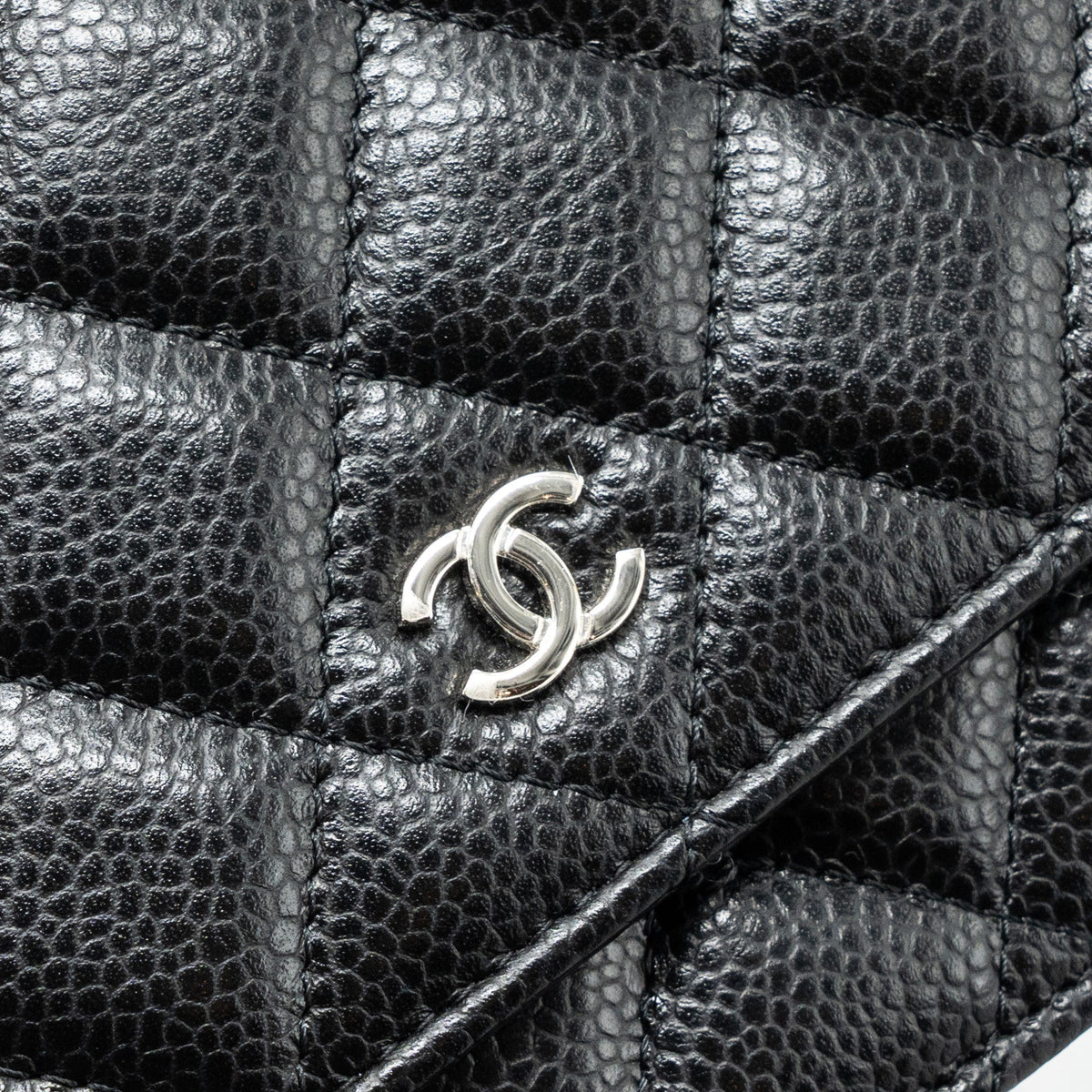 chanel-classic-wallet-on-chain-caviar-black-shw-microchip-7