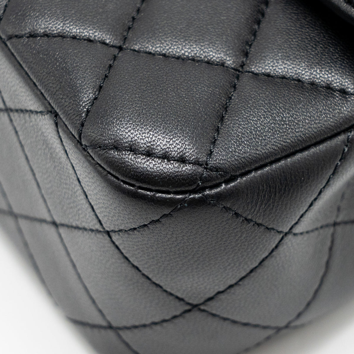 chanel-pearl-crush-mini-rectangular-lambskin-black-lghw-microchip