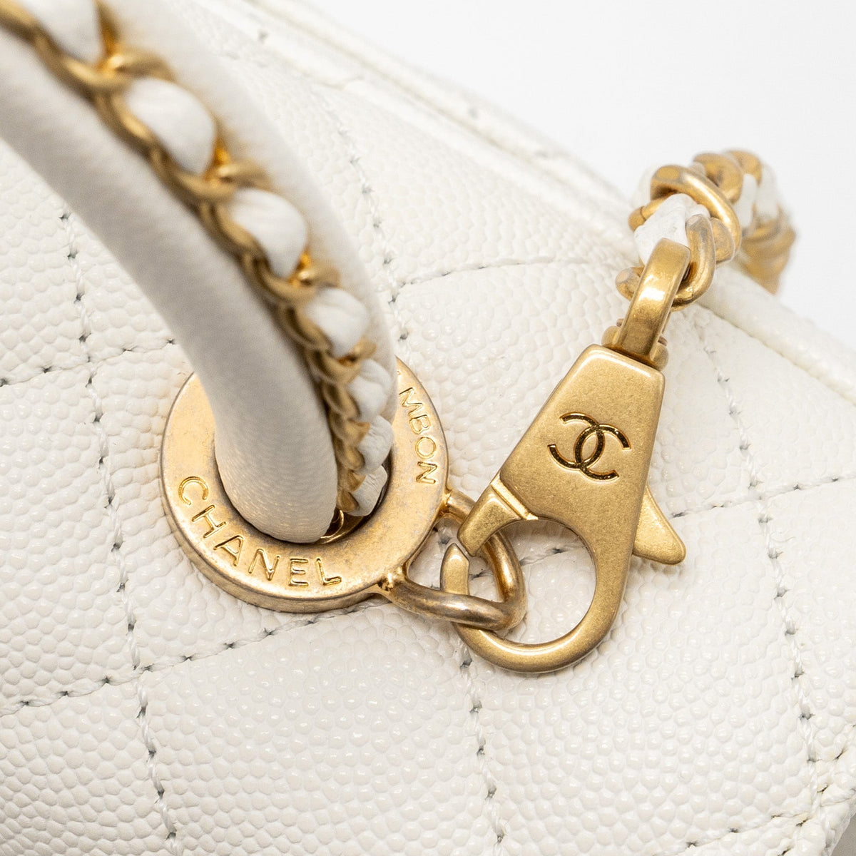 chanel-23p-detailed-top-handle-coco-handle-caviar-white-ghw-microchip