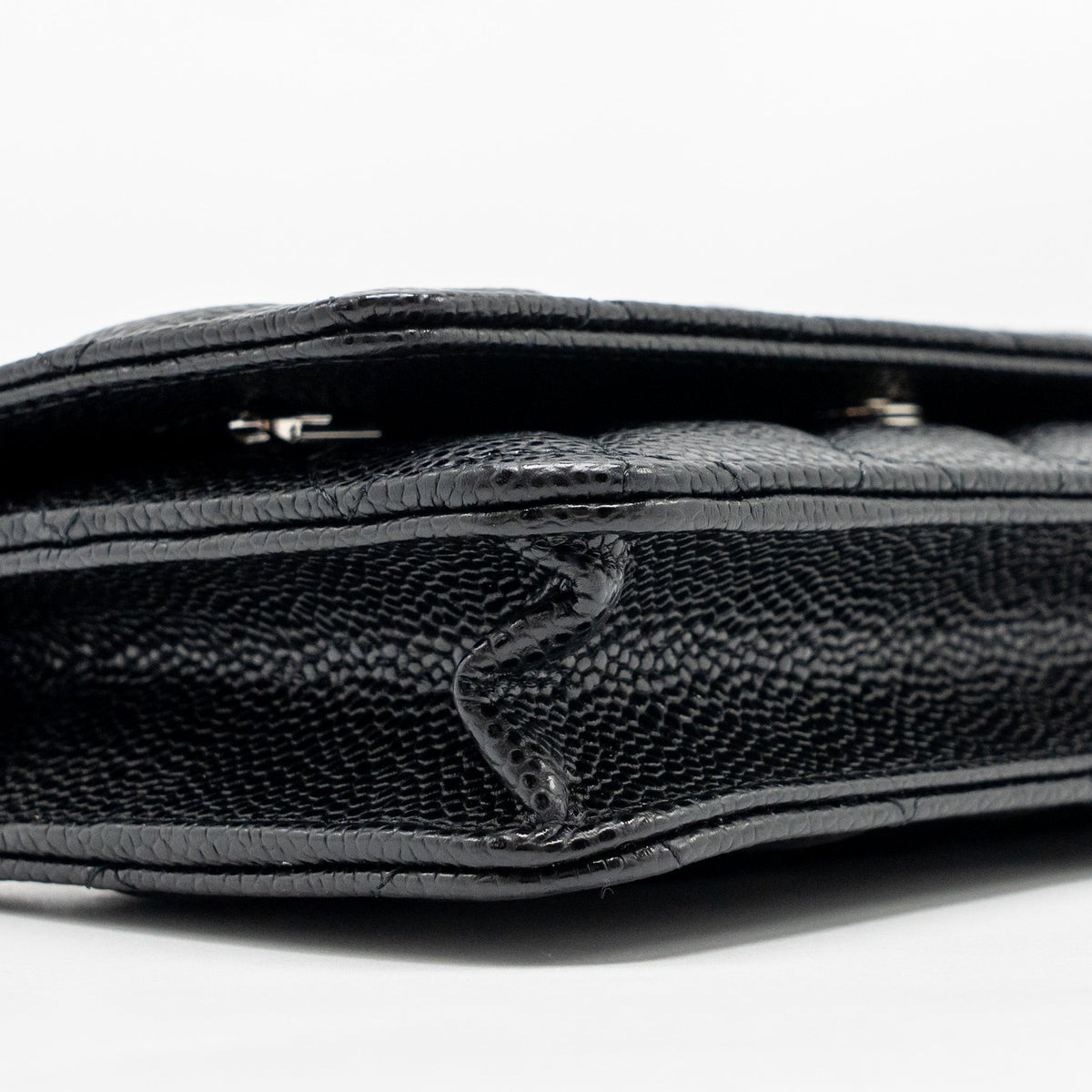 chanel-classic-wallet-on-chain-caviar-black-shw-10