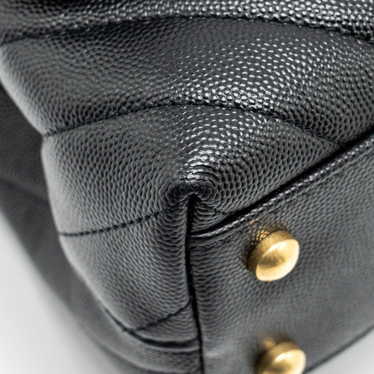 chanel-small-coco-handle-chevron-caviar-with-lizard-embossed-handle-black-ghw-copy