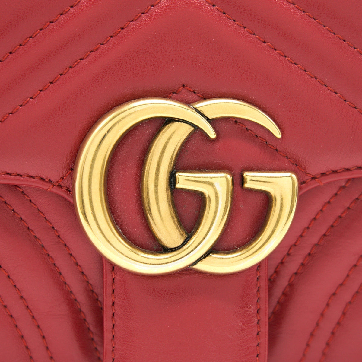 gucci-gg-mini-marmont-red