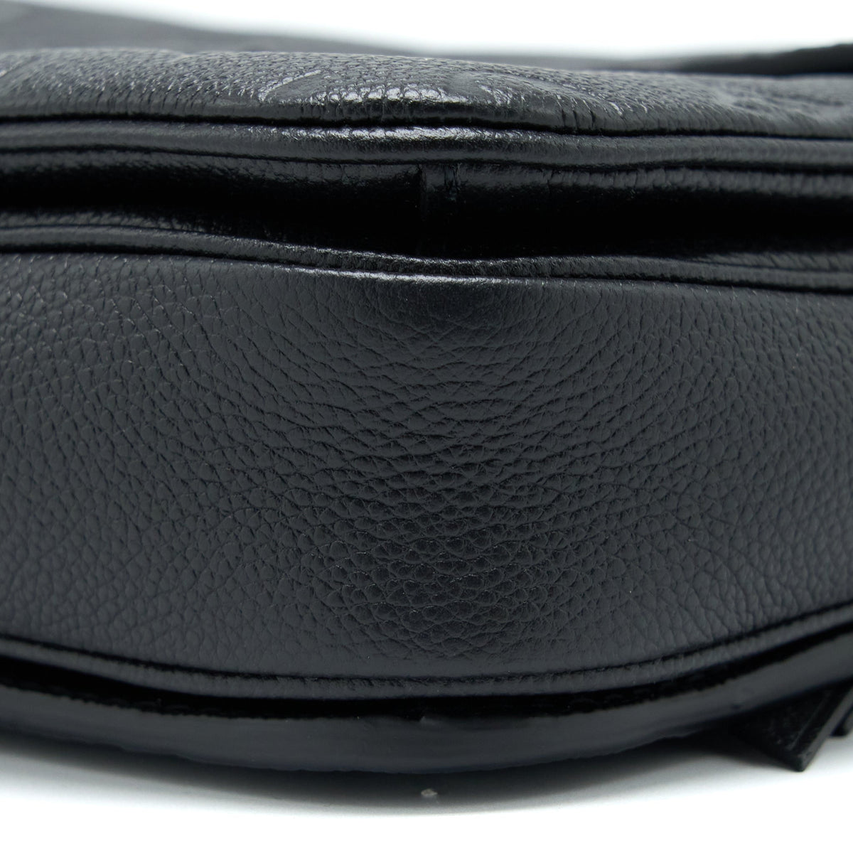 louis-vuitton-pochette-metis-monogram-empreinte-black-ghw-new-version