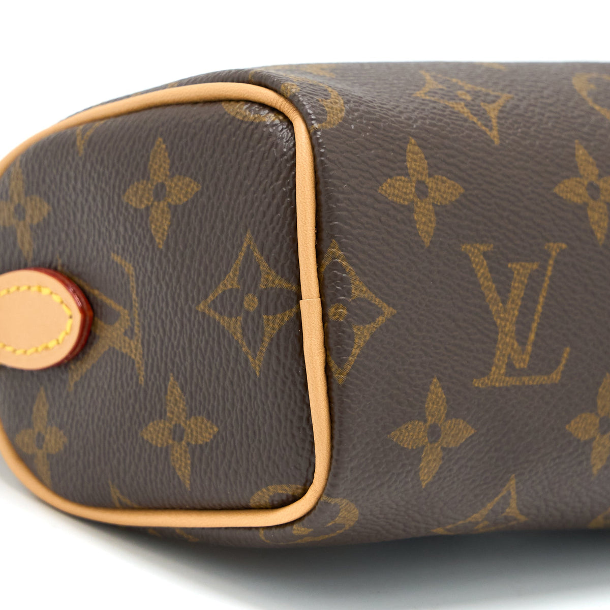 louis-vuitton-new-version-nano-speedy-monogram-canvas-ghw