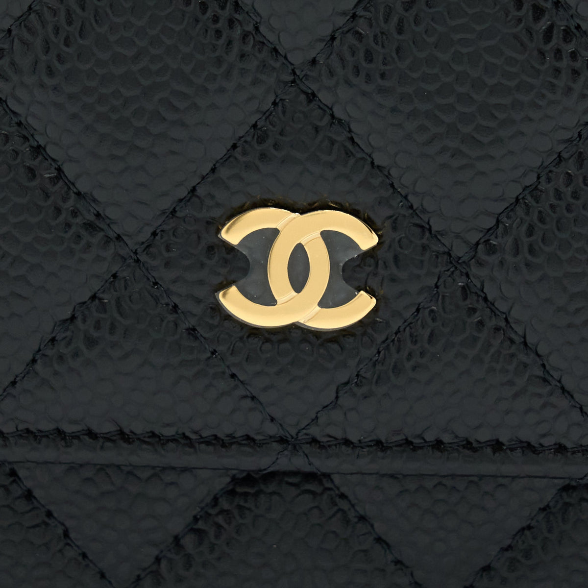 chanel-classic-wallet-on-chain-caviar-black-ghw-microchip-4
