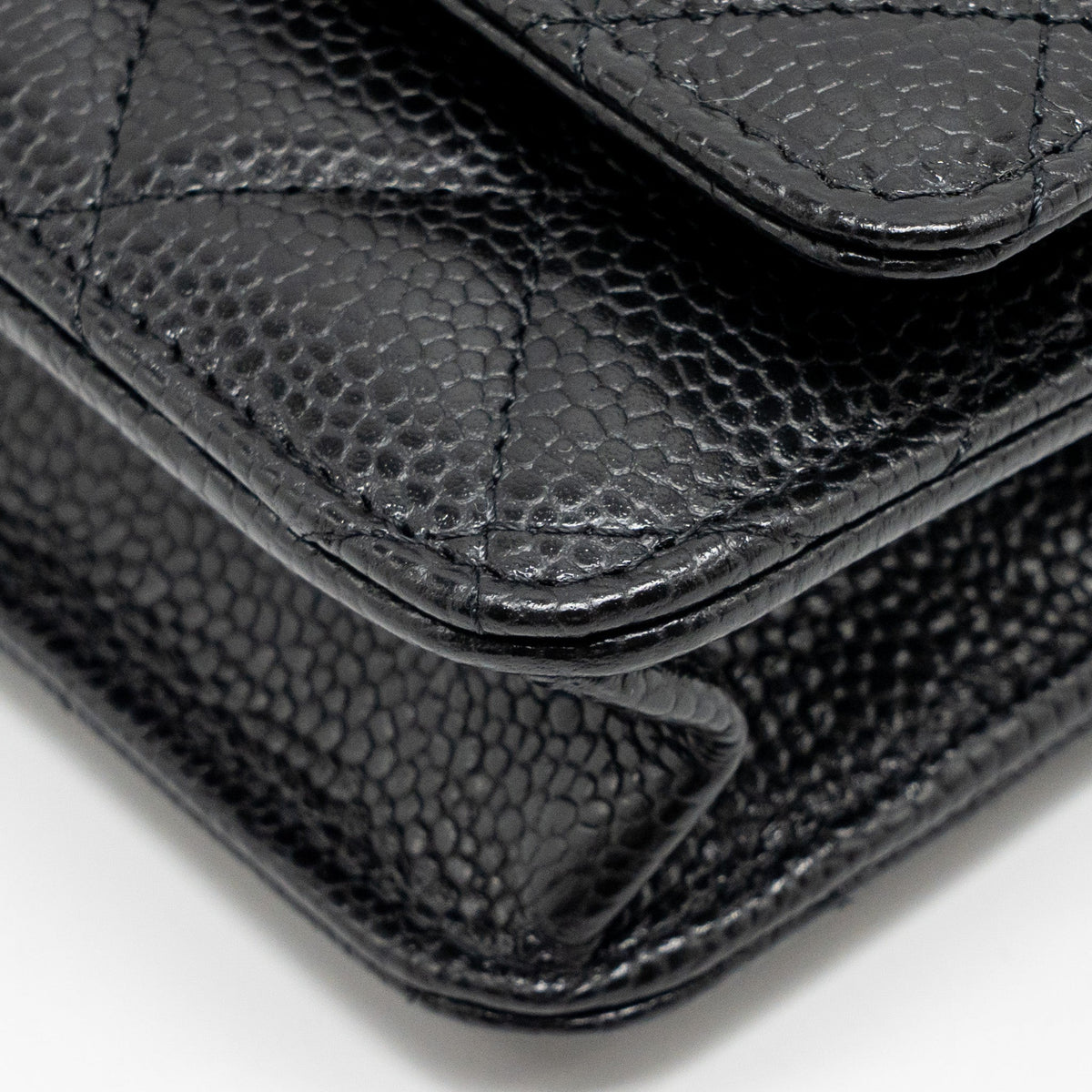 chanel-classic-wallet-on-chain-caviar-black-ghwmicrochip-copy-1