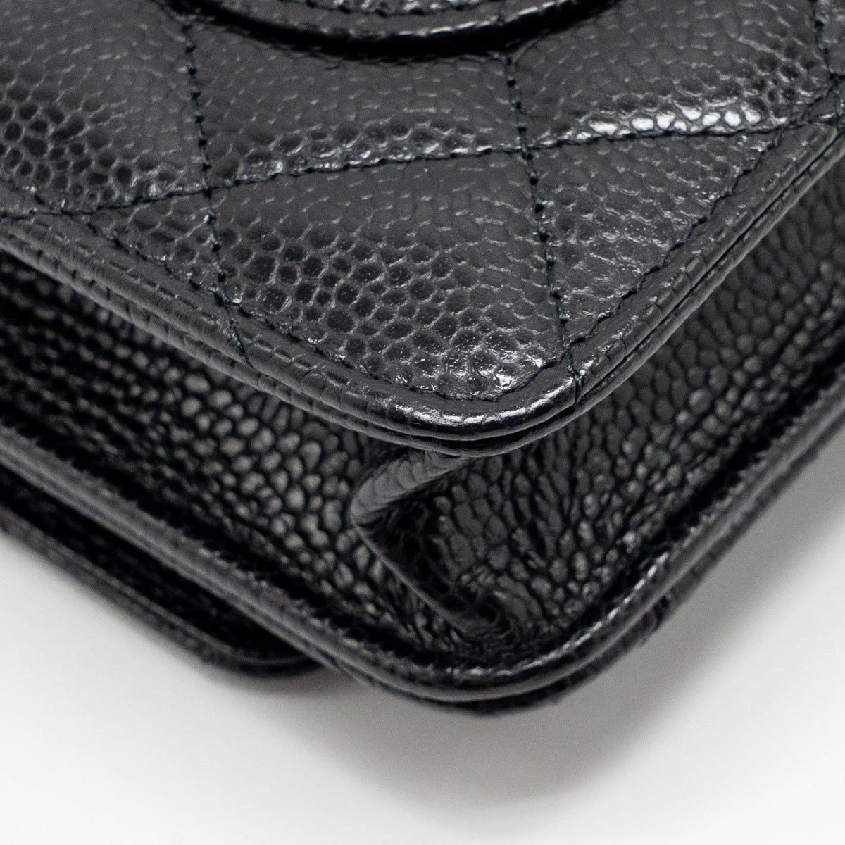 chanel-classic-wallet-on-chain-caviar-black-ghwmicrochip-copy-1
