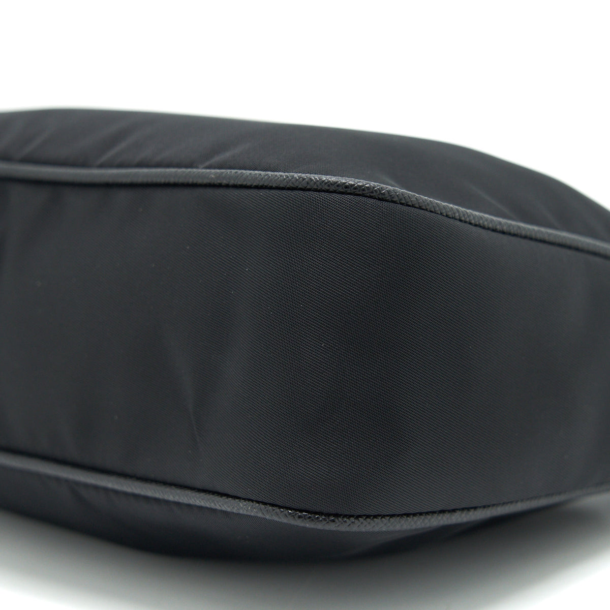 prada-re-edition-2005-nylon-bag-1