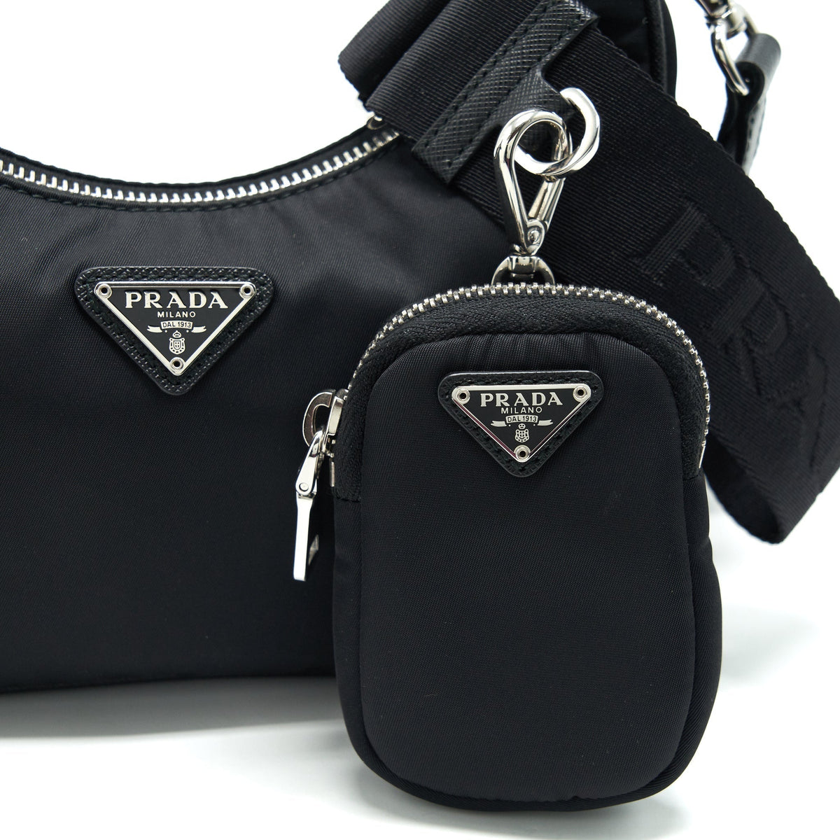 prada-re-edition-2005-nylon-bag-1