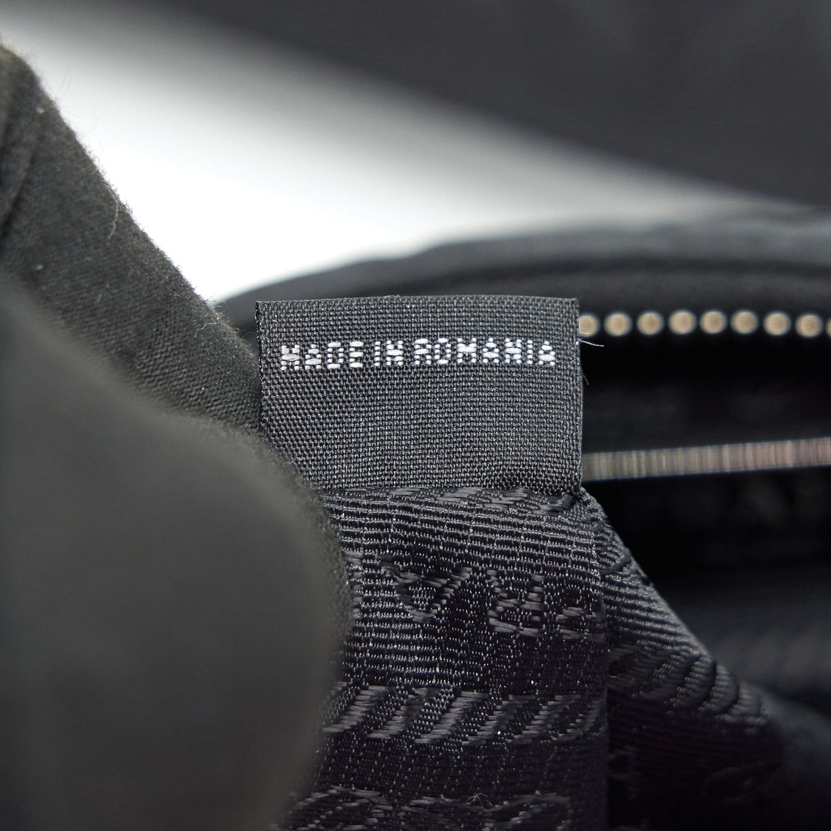 prada-re-edition-2005-nylon-bag-1