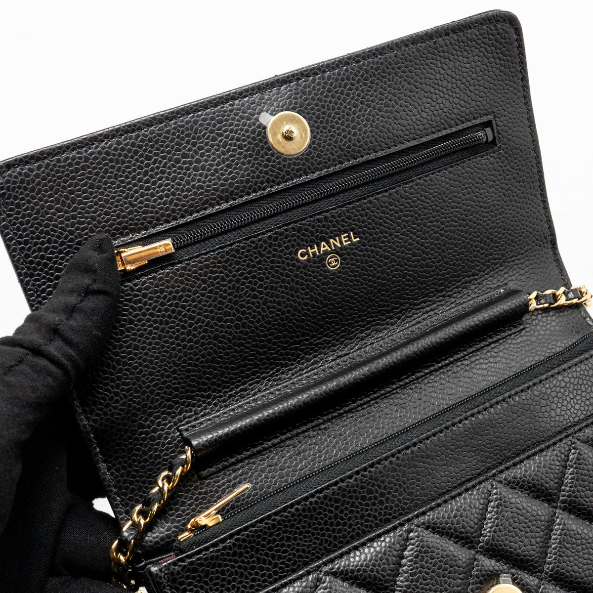chanel-classic-wallet-on-chain-caviar-black-ghw-microchip-copy-1