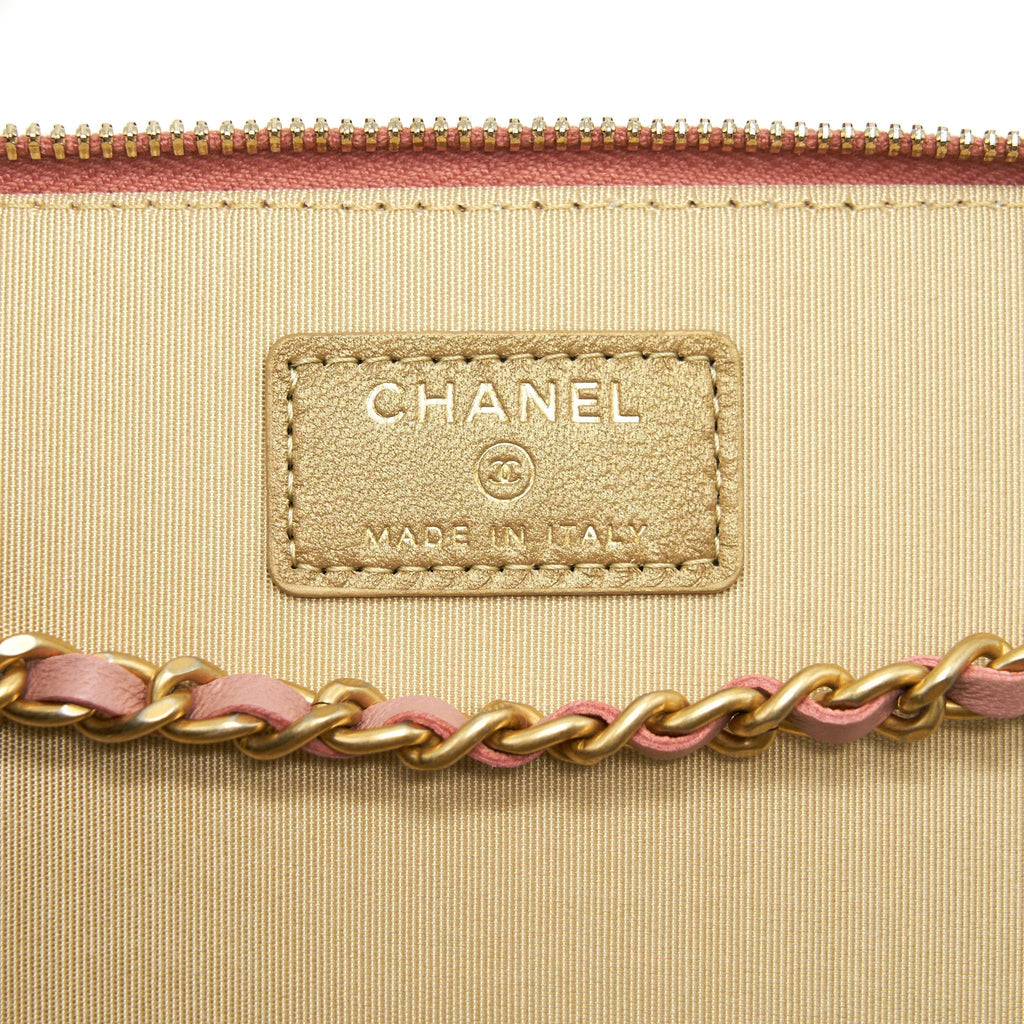 chanel-21b-dark-pink-pearl-crush-rectangular-vanity