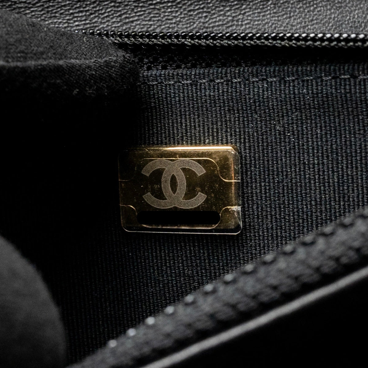 chanel-trendy-cc-wallet-on-chain-lambskin-black-lghw-microchip-copy