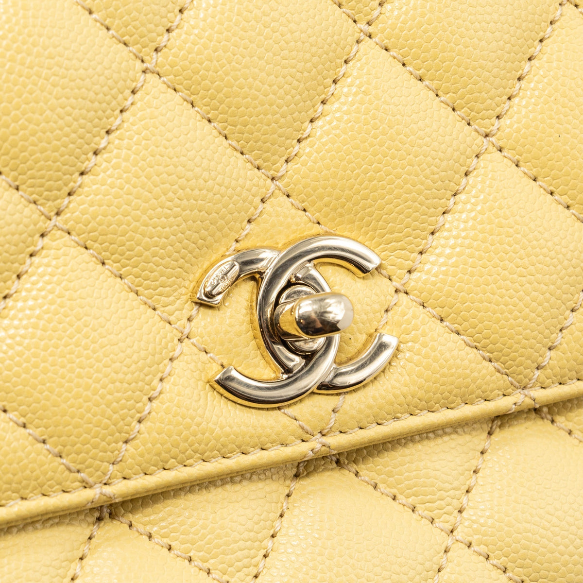chanel-small-coco-handle-caviar-22p-light-yellow-lghw-microchip