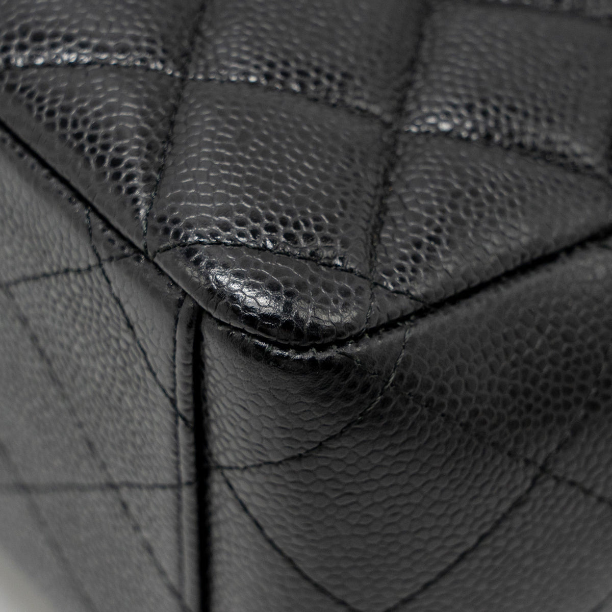 chanel-maxi-classic-double-flap-bag-caviar-black-shw