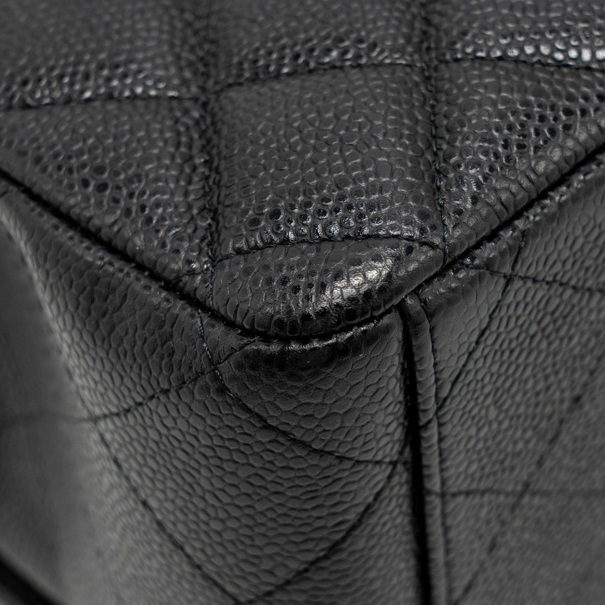 chanel-maxi-classic-double-flap-bag-caviar-black-shw