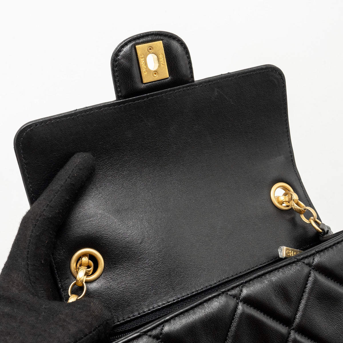 chanel-quilted-mini-flap-bag-with-detailed-chain-lambskin-black-ghw-microchip