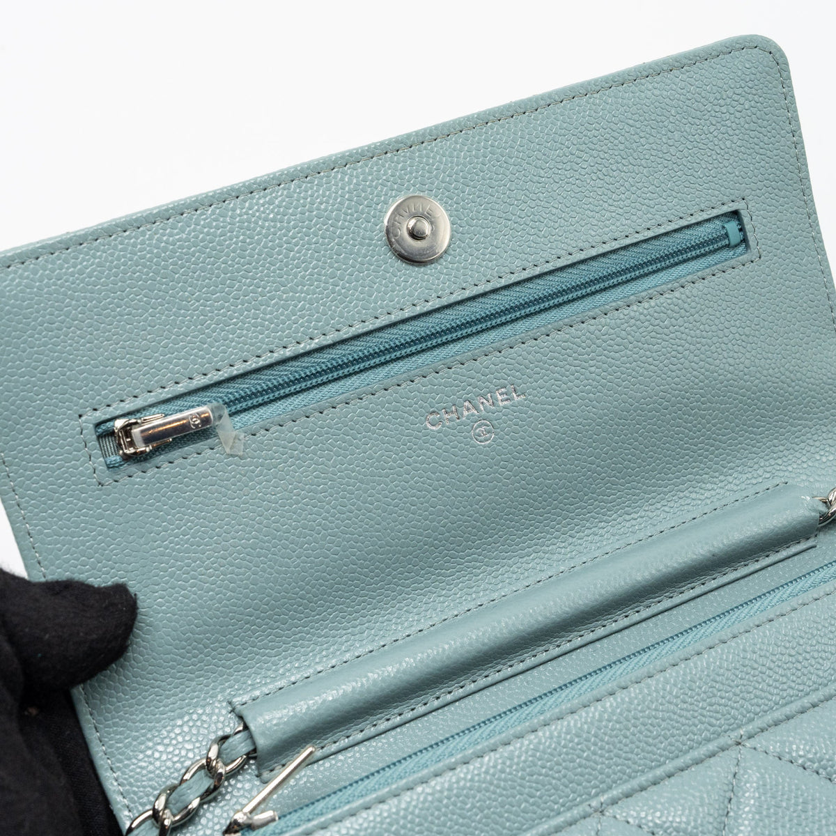chanel-classic-wallet-on-chain-caviar-light-blue-shw-copy