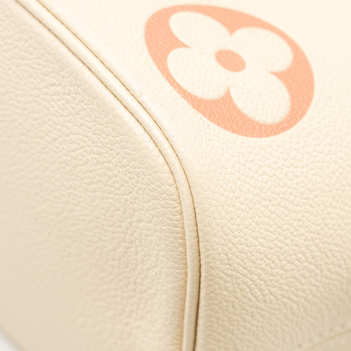louis-vuitton-neverfull-mm-monogram-empreinte-creme-rose-trianon-ghw-1