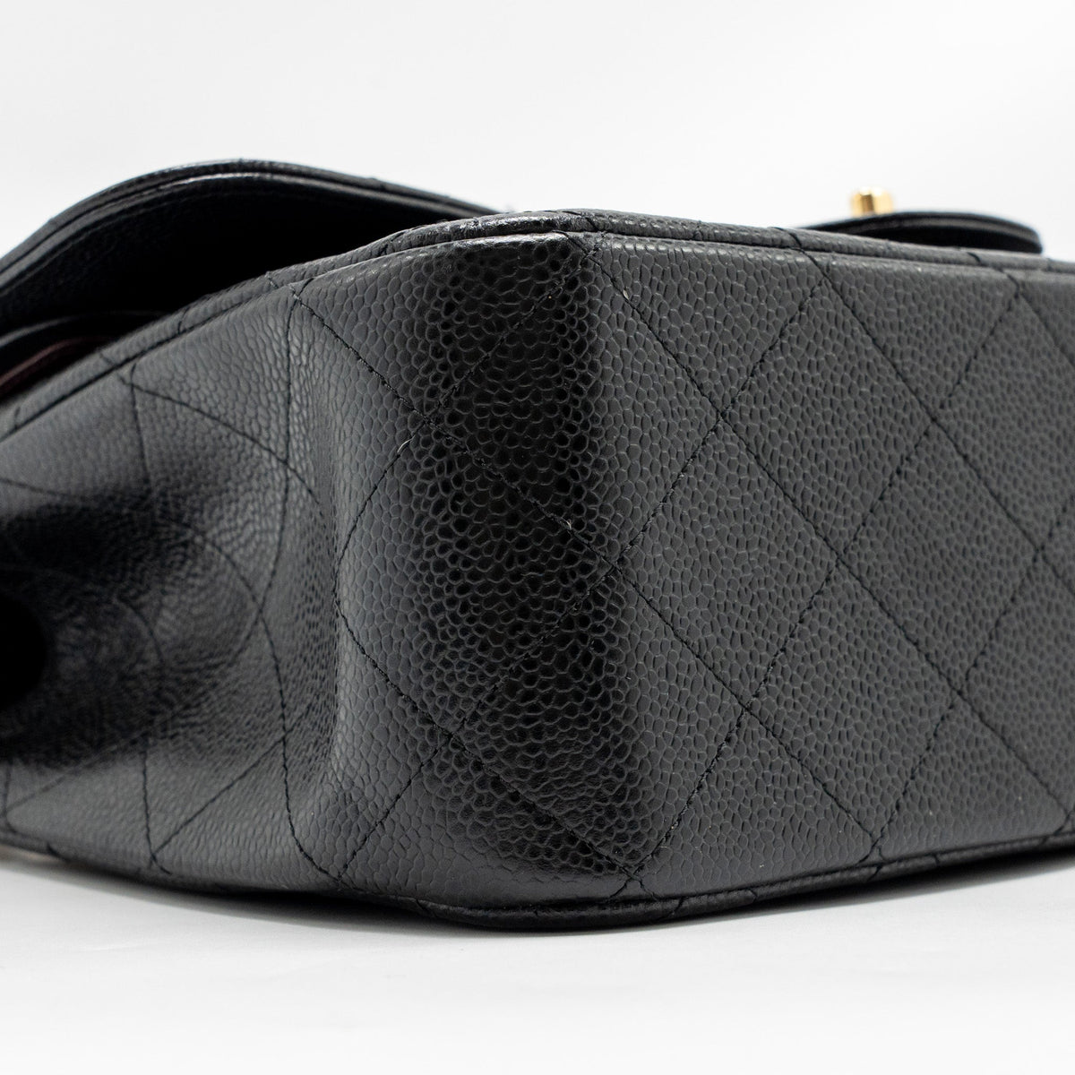 chanel-jumbo-classic-double-flap-bag-caviar-black-ghw-11