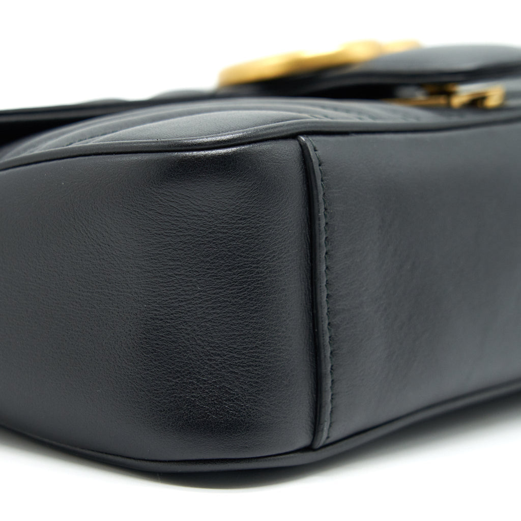 gucci-gg-marmont-small-shoulder-bag-black