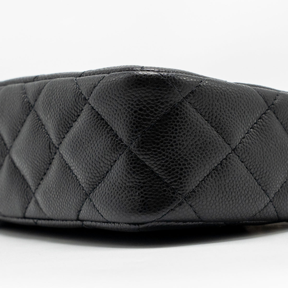chanel-25a-clutch-with-chain-bag-caviar-black-lghw