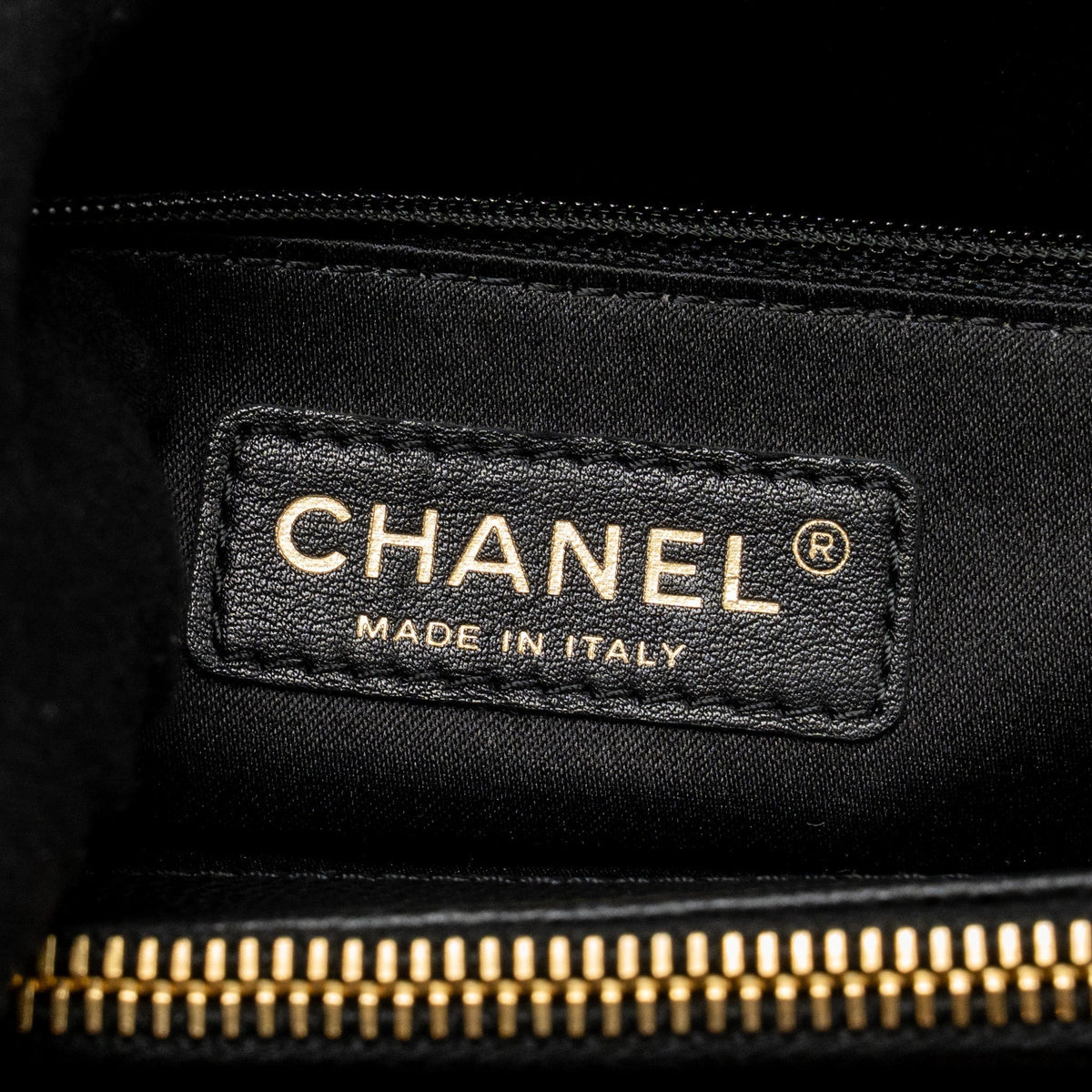 chanel-grand-shopping-tote-gst-caviar-black-ghw-3
